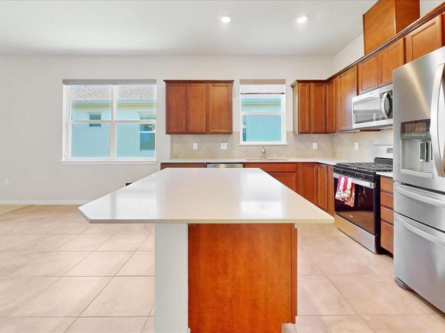 2542 CLIFF WAY, St Cloud, FL 34771