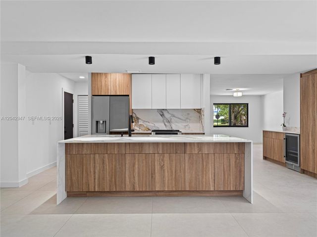 949 Lighthouse Drive, North Palm Beach, FL 33408