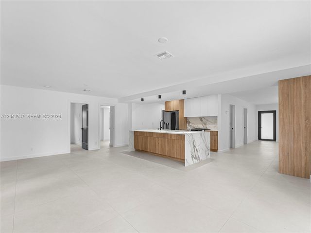 949 Lighthouse Drive, North Palm Beach, FL 33408