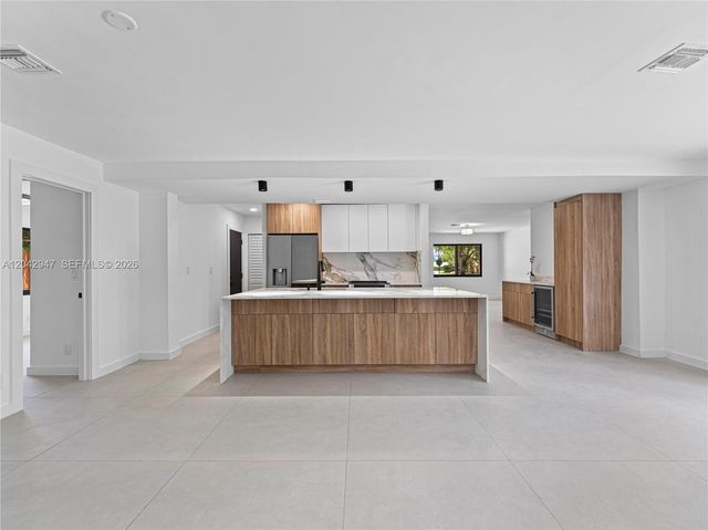 949 Lighthouse Drive, North Palm Beach, FL 33408