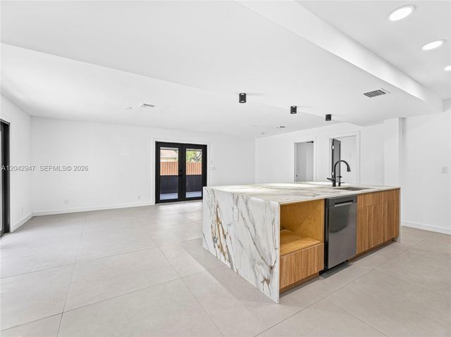 949 Lighthouse Drive, North Palm Beach, FL 33408