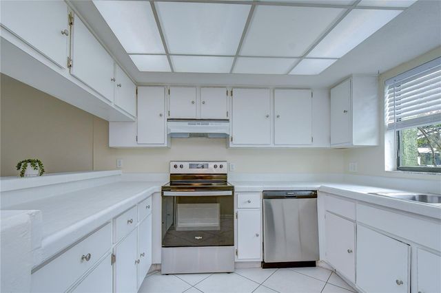 230 CYPRESS PLACE, Oldsmar, FL 34677