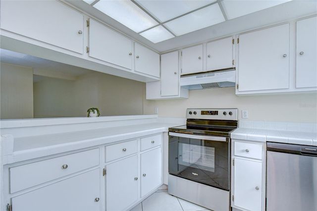 230 CYPRESS PLACE, Oldsmar, FL 34677