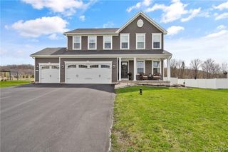 8815 Quarter Horse, Manlius, NY 13037