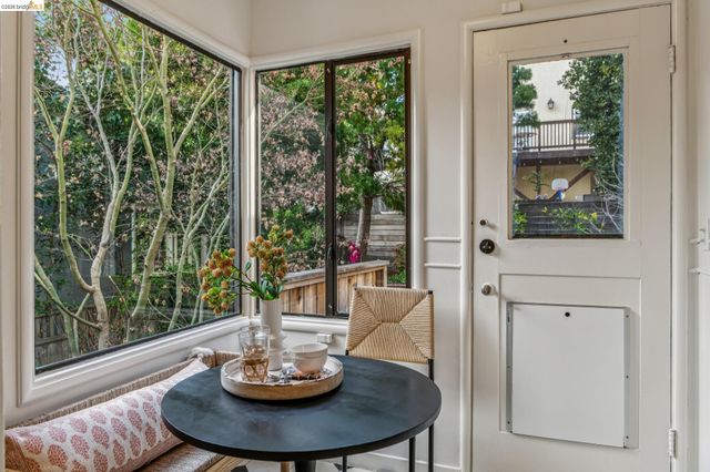 11 Parkside Dr, Piedmont, CA 94611