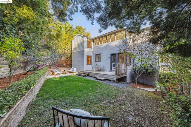 11 Parkside Dr, Piedmont, CA 94611