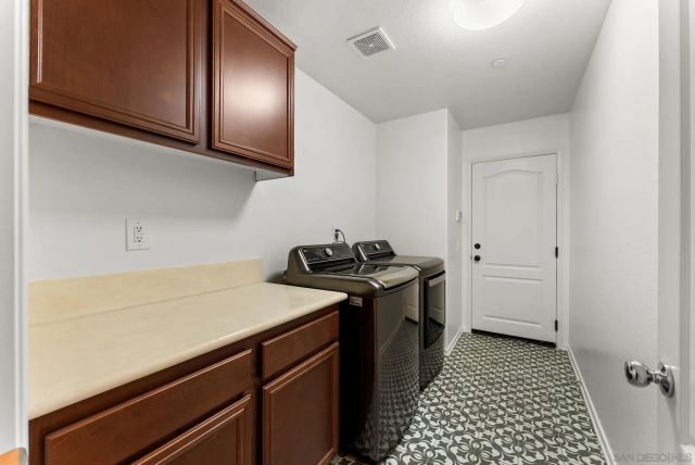 10103 Little Leaf, Santee, CA 92071