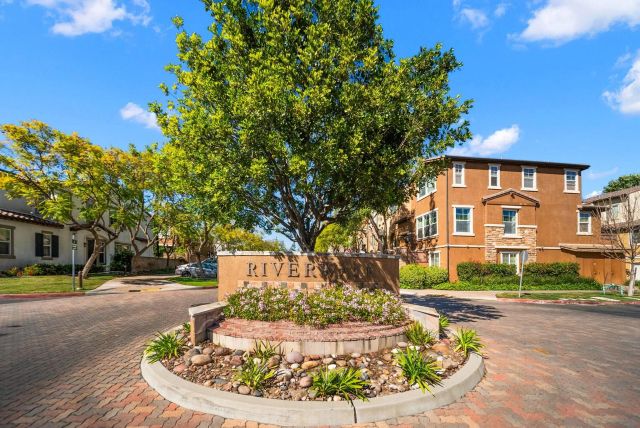 10103 Little Leaf, Santee, CA 92071