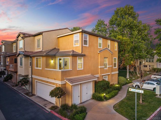 10103 Little Leaf, Santee, CA 92071