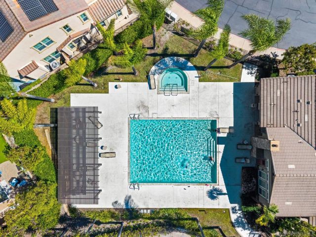 10103 Little Leaf, Santee, CA 92071