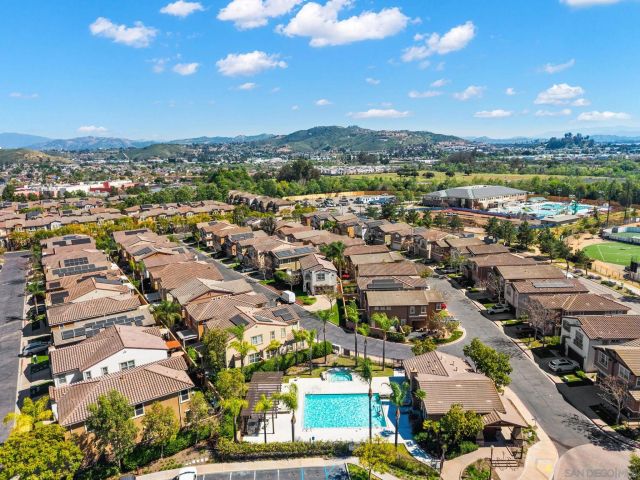 10103 Little Leaf, Santee, CA 92071