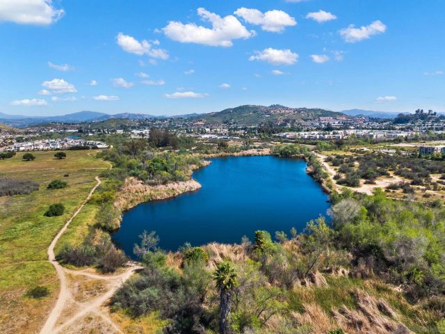 10103 Little Leaf, Santee, CA 92071