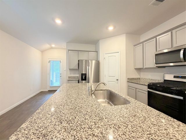 148 Arroyo Sweetwood CIR, Kyle, TX 78640