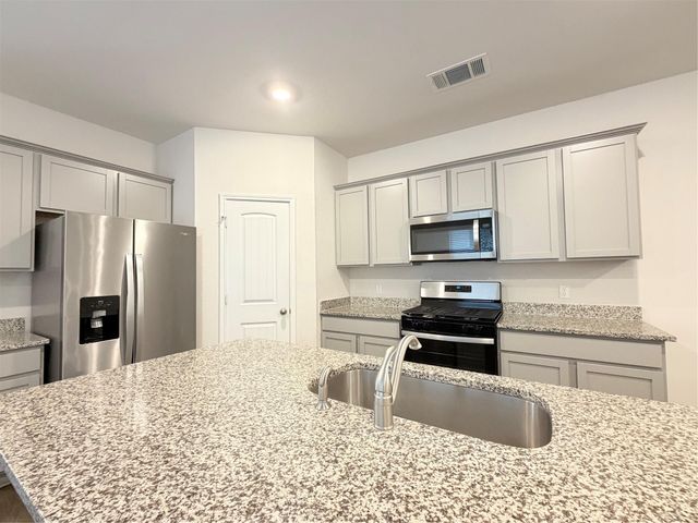 148 Arroyo Sweetwood CIR, Kyle, TX 78640