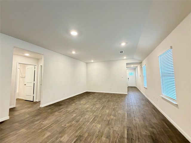 148 Arroyo Sweetwood CIR, Kyle, TX 78640