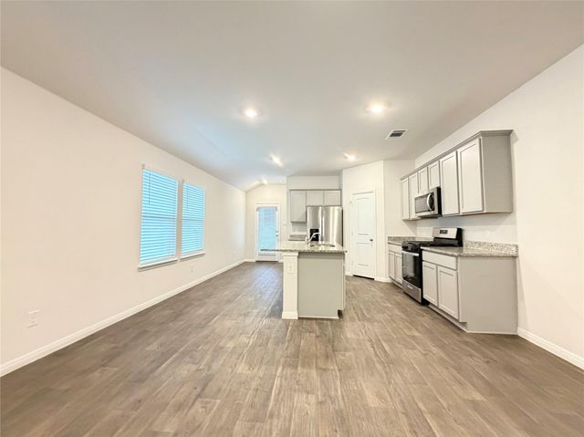 148 Arroyo Sweetwood CIR, Kyle, TX 78640