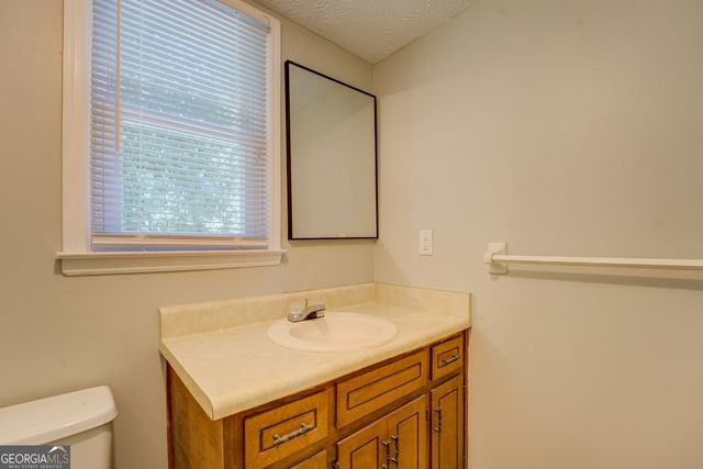 1828 Brandy Woods Drive SE, Conyers, GA 30013