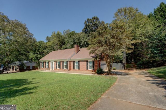 1828 Brandy Woods Drive SE, Conyers, GA 30013