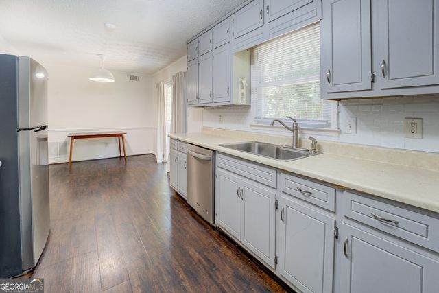 1828 Brandy Woods Drive SE, Conyers, GA 30013