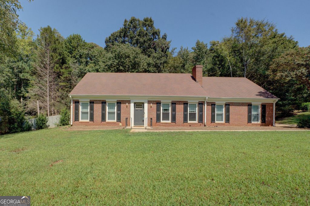 1828 Brandy Woods Drive SE, Conyers, GA 30013