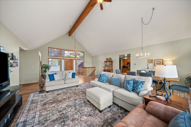 7710 E Columbia Dr, Spokane, WA 99212