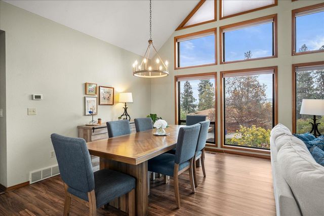 7710 E Columbia Dr, Spokane, WA 99212