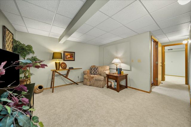 7710 E Columbia Dr, Spokane, WA 99212