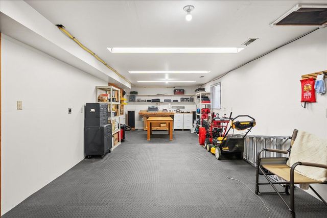 7710 E Columbia Dr, Spokane, WA 99212