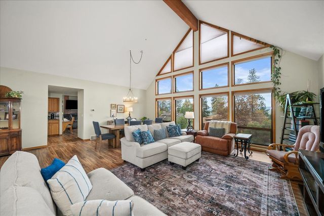 7710 E Columbia Dr, Spokane, WA 99212