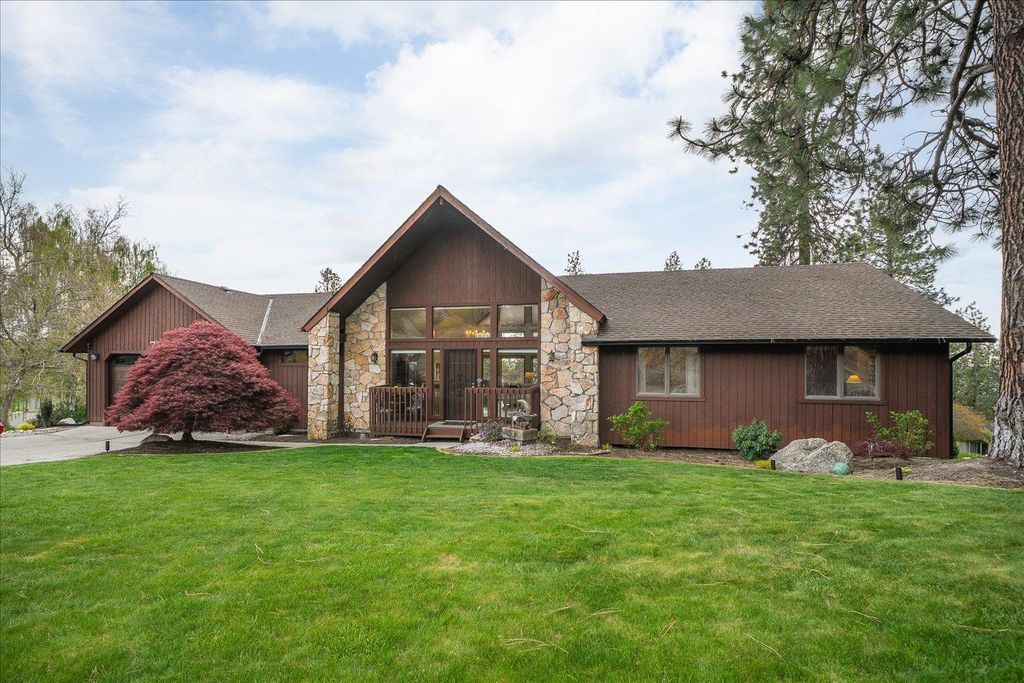 7710 E Columbia Dr, Spokane, WA 99212