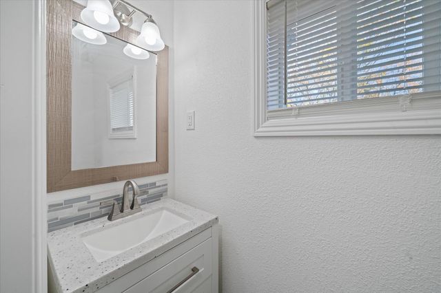 12113 Shaver Lane, Redding, CA 96003