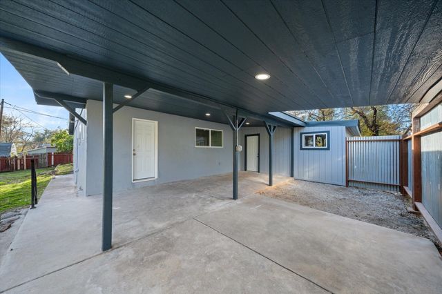 12113 Shaver Lane, Redding, CA 96003
