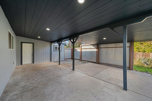 12113 Shaver Lane, Redding, CA 96003