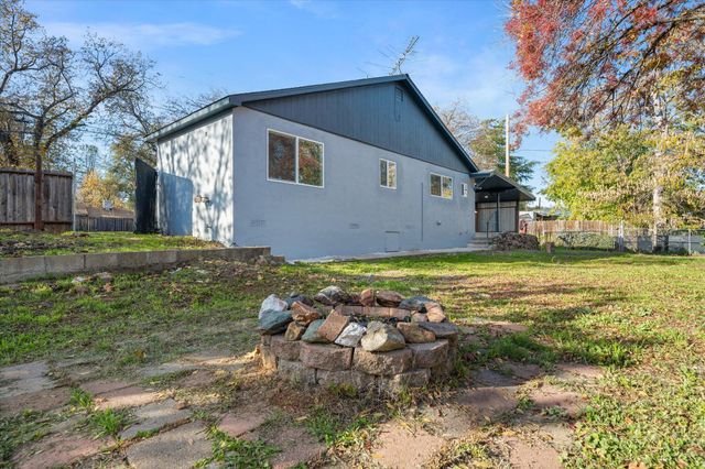 12113 Shaver Lane, Redding, CA 96003