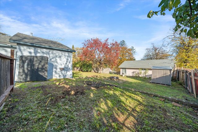 12113 Shaver Lane, Redding, CA 96003