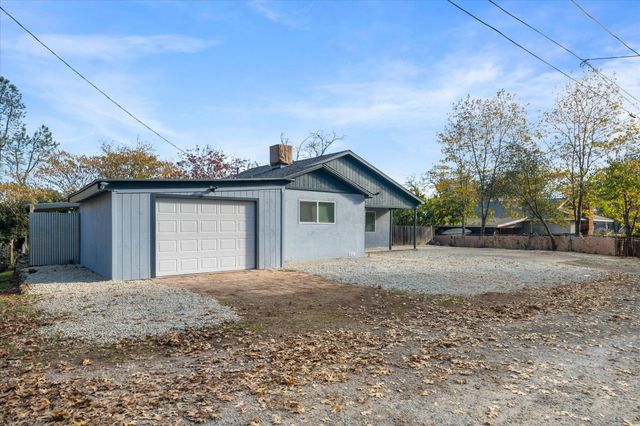 12113 Shaver Lane, Redding, CA 96003