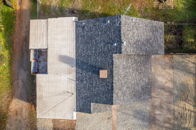 12113 Shaver Lane, Redding, CA 96003