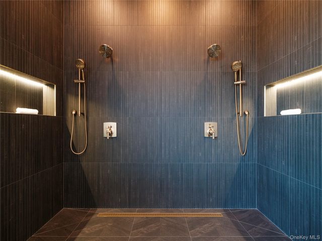 19620 Soundview Avenue, Southold, NY 11971