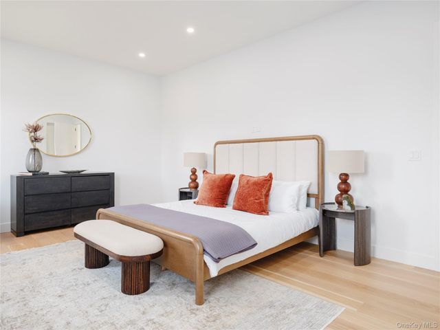 19620 Soundview Avenue, Southold, NY 11971