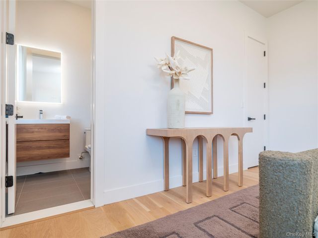 19620 Soundview Avenue, Southold, NY 11971