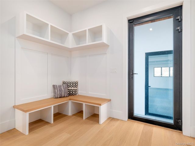 19620 Soundview Avenue, Southold, NY 11971