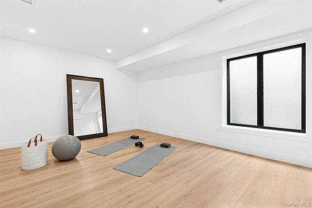 19620 Soundview Avenue, Southold, NY 11971