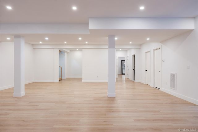 19620 Soundview Avenue, Southold, NY 11971