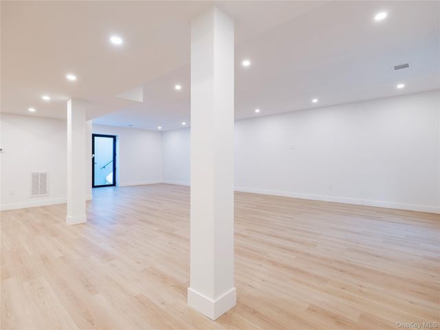 19620 Soundview Avenue, Southold, NY 11971