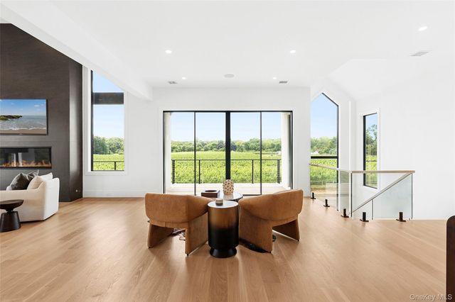 19620 Soundview Avenue, Southold, NY 11971