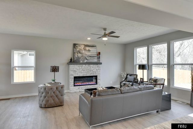 4406 Barksdale Drive, Bellevue, NE 68123