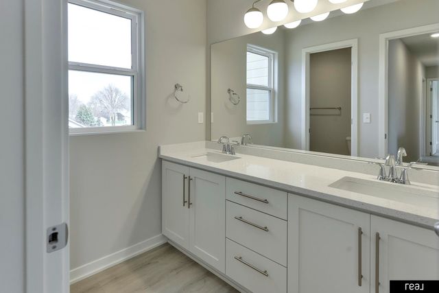 4406 Barksdale Drive, Bellevue, NE 68123