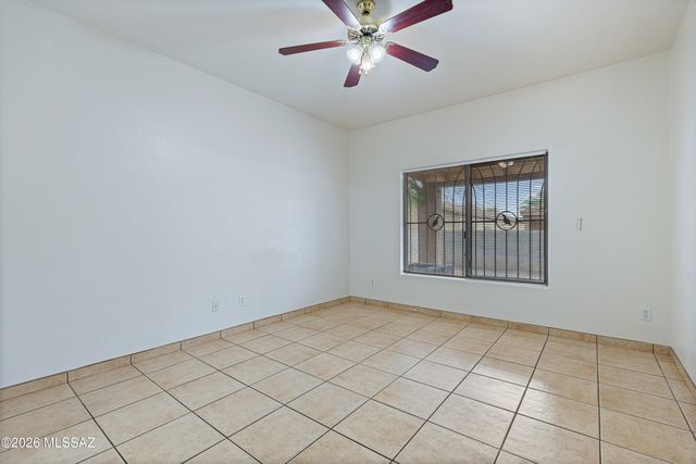 6654 S Luxor Way, Tucson, AZ 85746