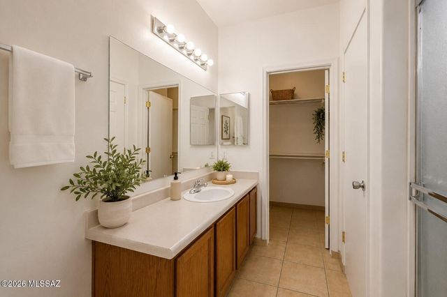 6654 S Luxor Way, Tucson, AZ 85746
