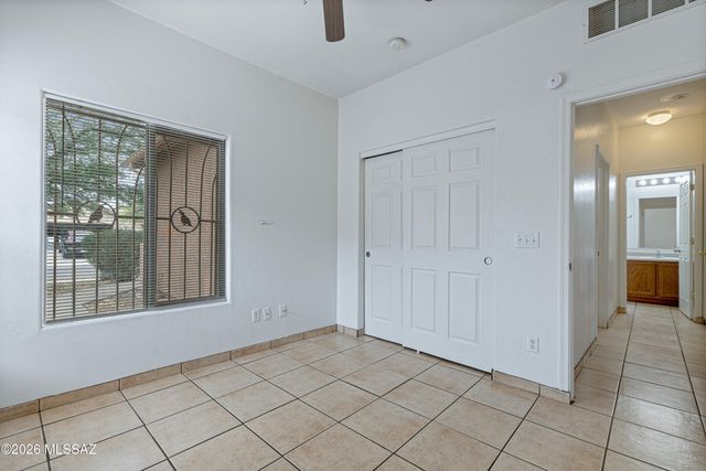 6654 S Luxor Way, Tucson, AZ 85746